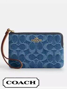 🔥COACH Small Corner Zip Wristlet In Signature Denim/Tan Leather Strap, Gold